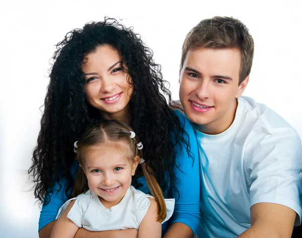 Familia Feliz Aislada Sobre Fondo Blanco — Foto de Stock