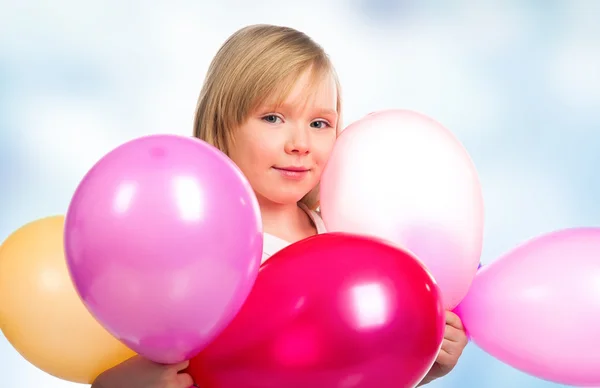 Menina bonita com balões — Fotografia de Stock