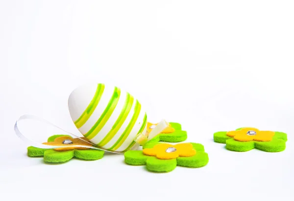 Dipinto colorato uovo di Pasqua — Foto Stock