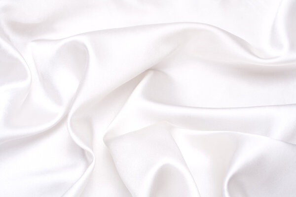 Белая атласная ткань
