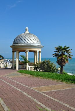 seafront adlı köşk