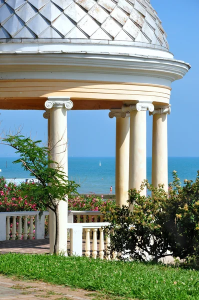 Pavilion at the seafront — Stock Photo, Image