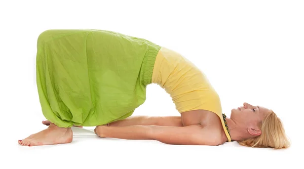 Pratiquer le Yoga. Jeune femme — Photo