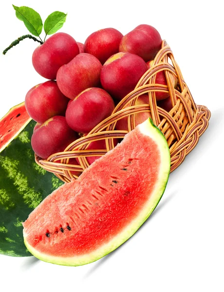 Wassermelone Und Äpfel Isoliert Auf Weißem Hintergrund — Stockfoto