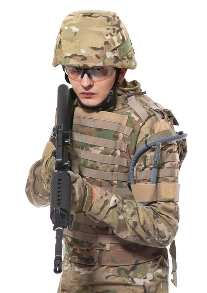 Moderner Soldat Mit Gewehr Isoliert Auf Weißem Hintergrund — Stockfoto