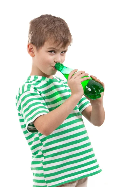 Pojke dricksvatten — Stockfoto