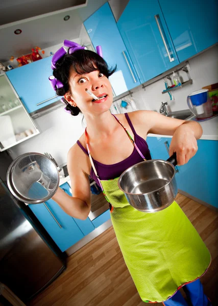 Verrückte Hausfrau — Stockfoto