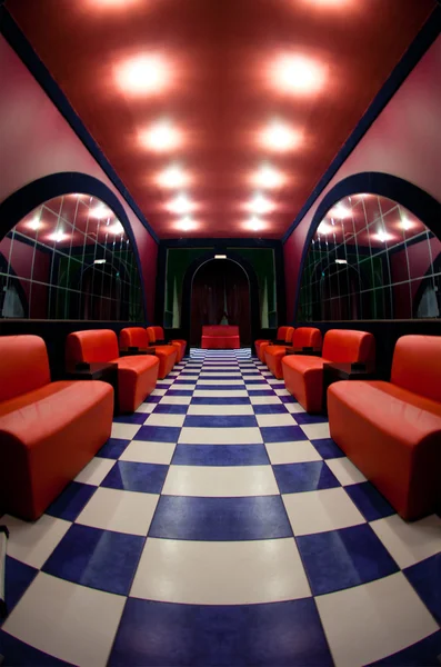 Room with a checkered floor — Stock Photo, Image
