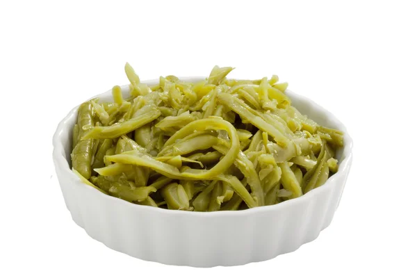 みじん切り唐辛子のマリネ 金属の缶からの緑の豆 — ストック写真