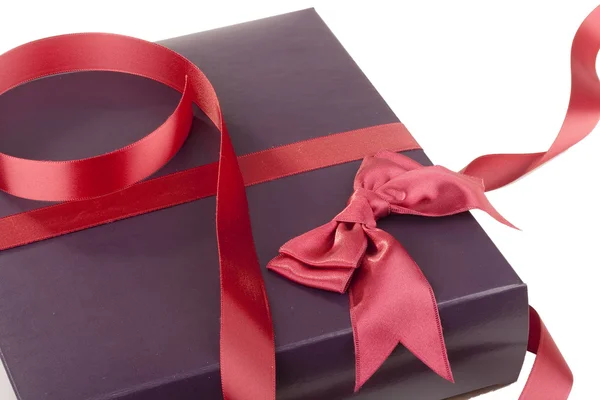 Gift Box Darkly Violet Colour Ribbon White Background — Stock Photo, Image