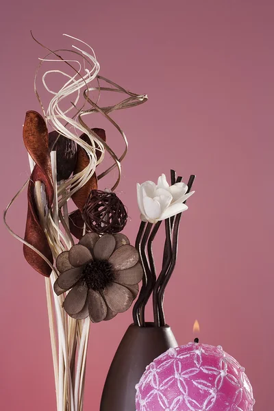 Klei Decoratieve Vaas Met Speciale Takken Voor Geur — Stockfoto