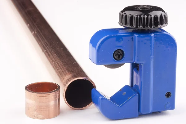 Speciális Eszköz Kék Víz Csövek Vágására — Stock Fotó