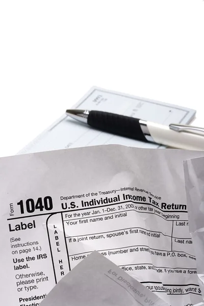 Crumpled Form 1040 Filing Tax Returns — Stock Photo, Image