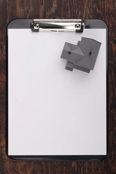 House on a Clipboard — Stock Photo, Image
