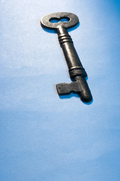 Металлический ключ — стоковое фото