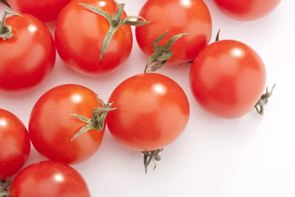 Маленькі червоні помідори — стокове фото