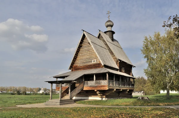 Suzdal で古代の木製ロシア教会 — ストック写真