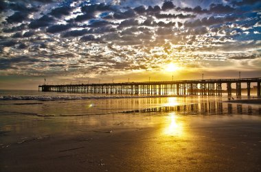 HDR Ventura Pier