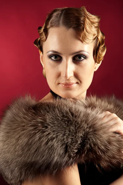 Portrét elegantní ženy v klasickém stylu — Stock fotografie