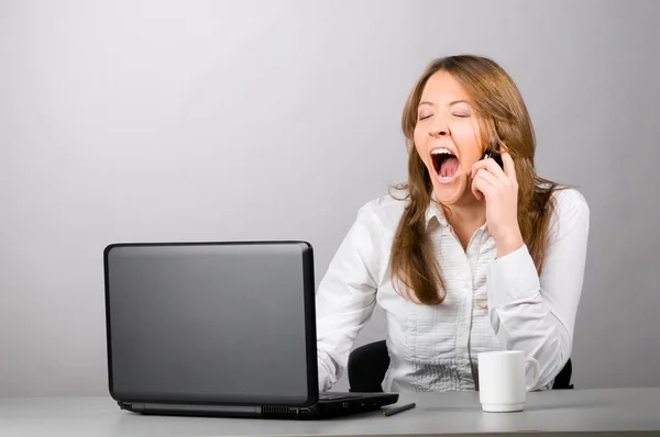 Business woman is yawning — Stock Photo, Image