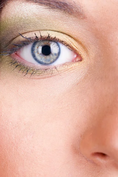Vrouwelijke oog — Stockfoto