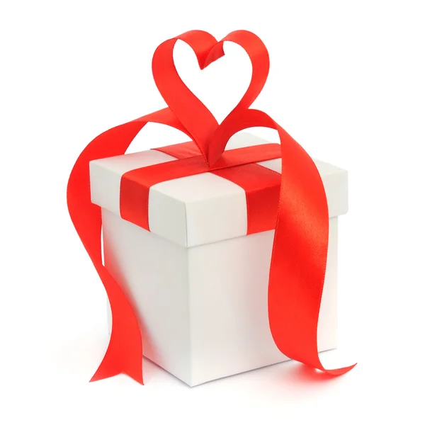 Gift box, bow and heart — Stock Photo, Image