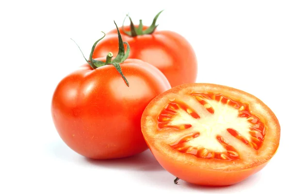 Λαχανικά κόκκινη ντομάτα με το μισό — Φωτογραφία Αρχείου