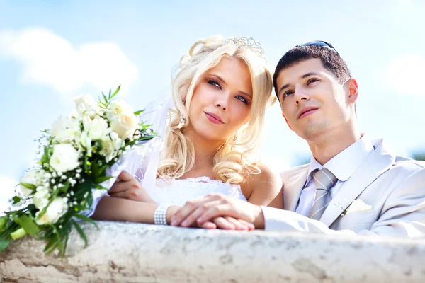 Jong huwelijk paar — Stockfoto