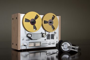 Vintage Reel-to-Reel stereo tape deck recorder clipart