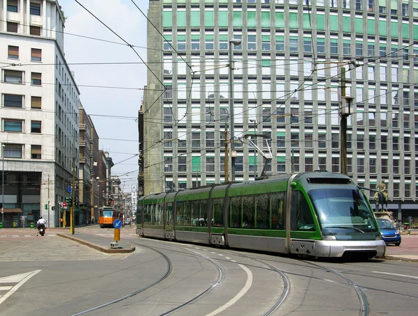 Трамвай на улице Милана — стоковое фото
