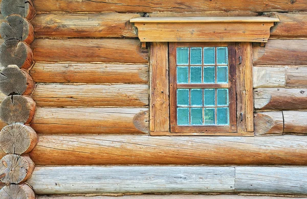 Balkenwand und Fenster — Stockfoto