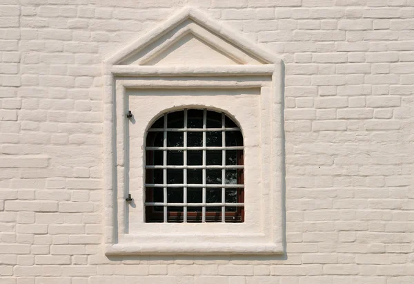 Vergitterte Fenster — Stockfoto