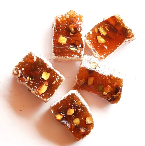 Delicias turcas dulces con nueces —  Fotos de Stock