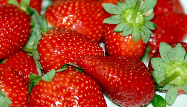 Große Saftige Frische Erdbeeren Aus Nächster Nähe — Stockfoto