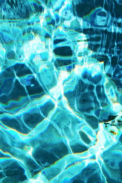 Friss víz úszómedence — Stock Fotó