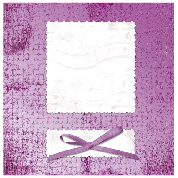 Tarjeta Grunge lila en estilo scrapbooking con lazo —  Fotos de Stock