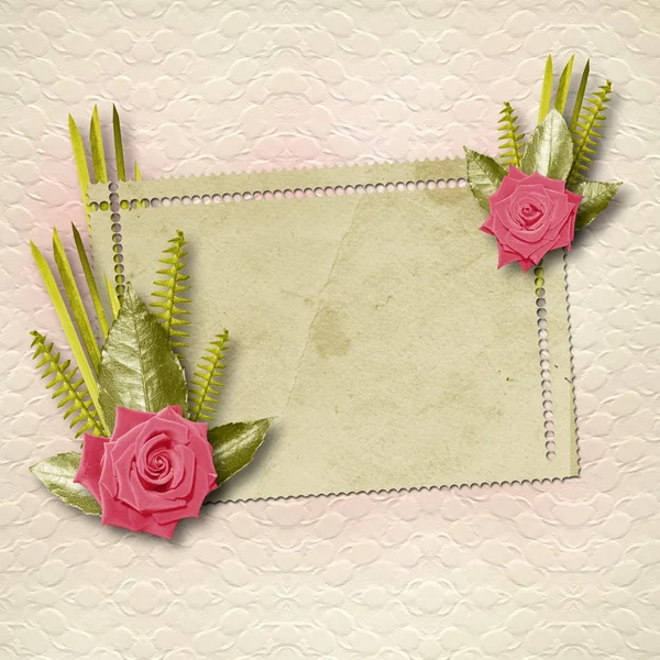Karta pro blahopřání nebo pozvání s růžovými růžemi — Stock fotografie