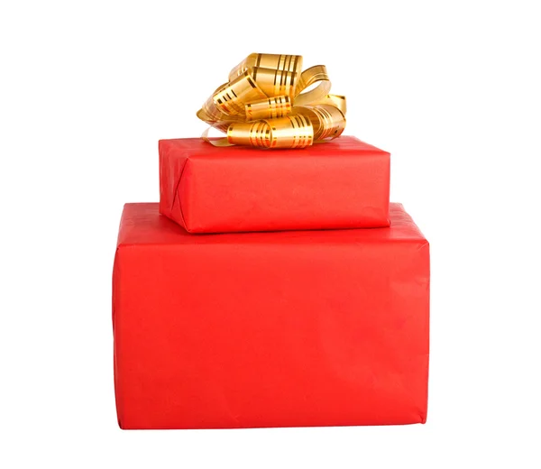 Святкова подарункова коробка, прикрашена стрічкою, ізольована на білому фоні — стокове фото
