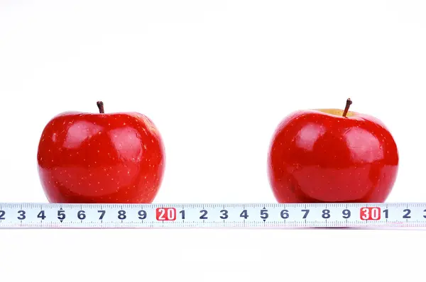 赤の新鮮なリンゴ — ストック写真