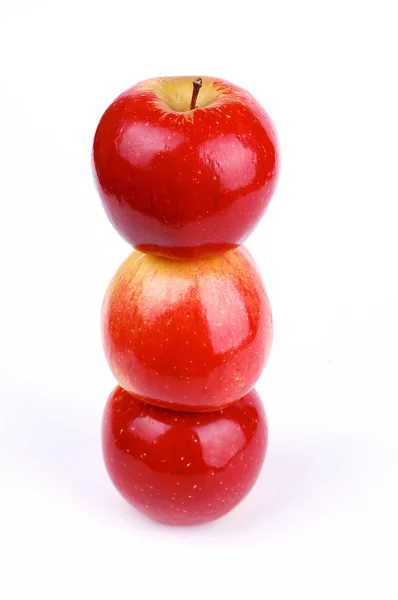 Beyaz Arka Planda Kırmızı Taze Elma — Stok fotoğraf