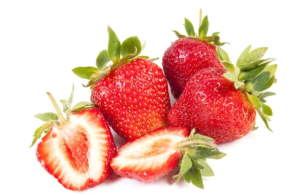 잘라내기 및 전체 딸기 — 스톡 사진