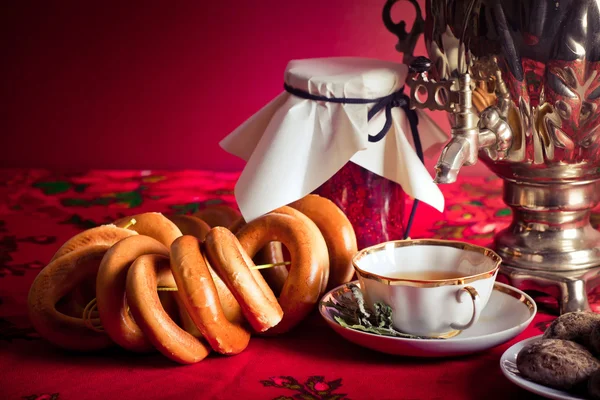 Traditional Russian tea — Stock Photo, Image