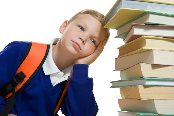 Jonge jongen in schooluniform — Stockfoto