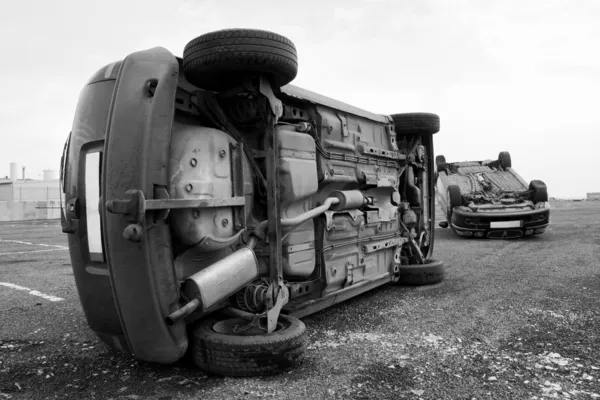 Cars turned upside-down, Black and White — Stock Photo, Image