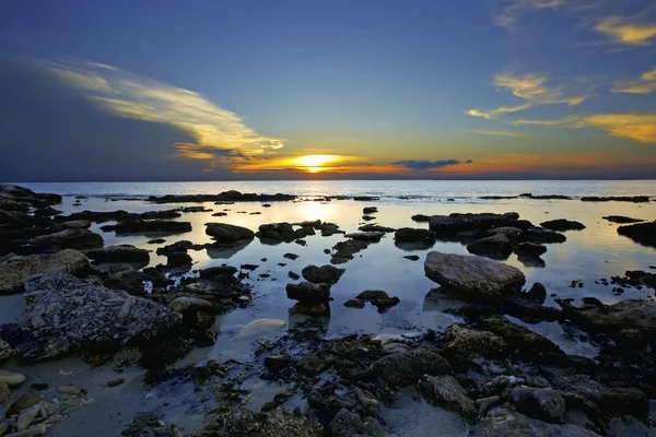 Під час заходу сонця Bonaire — стокове фото