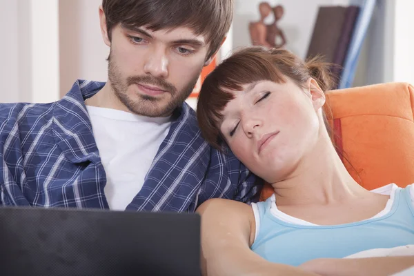 Relaxing with laptop — Stock Photo, Image