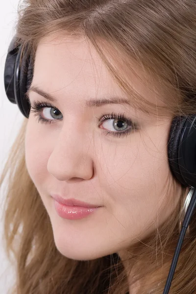 Retrato de niña en auriculares — Foto de Stock