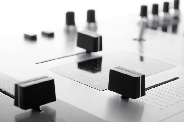 Разработчик аудио-микширования
