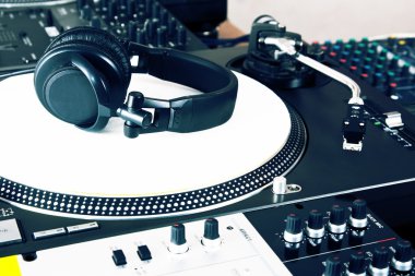 Headphones, mixer and turntable clipart