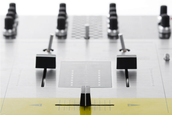 Разработчик аудио-микширования
